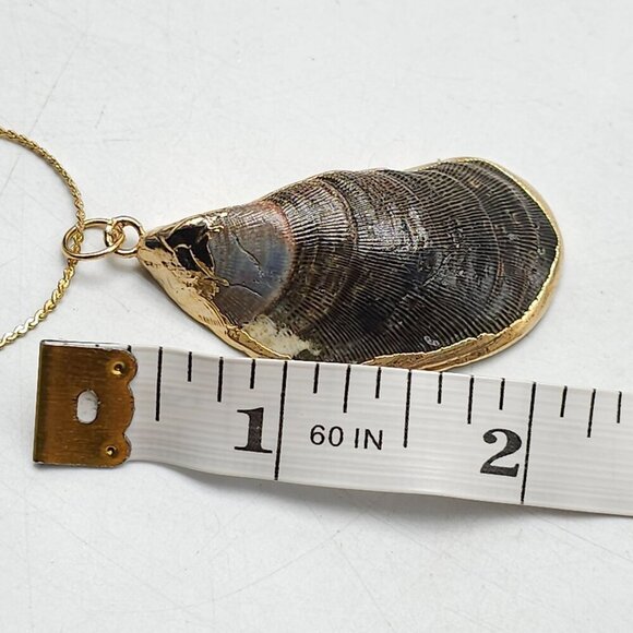 Gold Plated Shell Pendant Necklace Matching Earrings Set Vintage - Picture 8 of 9